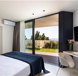 6 Bedroom Villa with Heated Infinity Pool and Sea Views in Dubrovnik, Sleeps 12